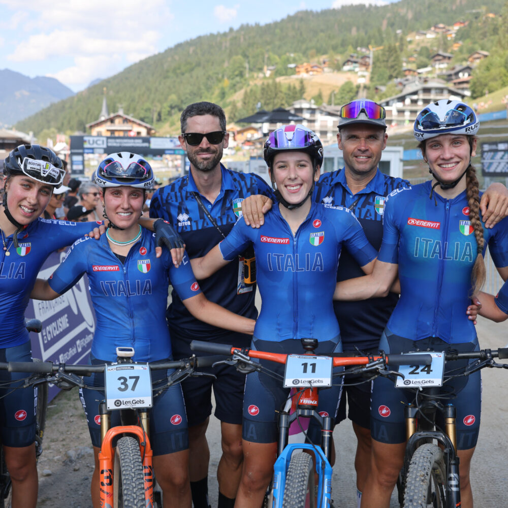 01ac1eb5-7ef8-43ec-8a38-91f4e208a90c 01ac1eb5-7ef8-43ec-8a38-91f4e208a90c