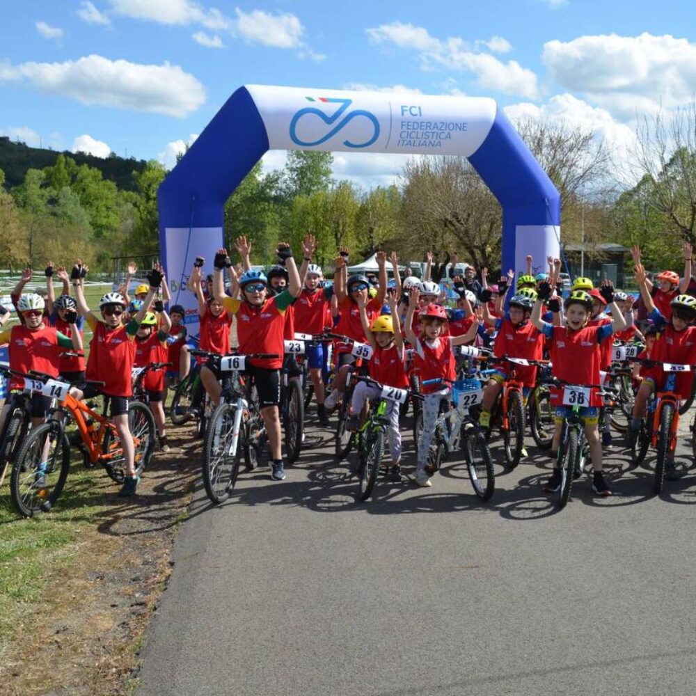 0748ca93-04c4-43a4-8e4e-a28aea76ae5a