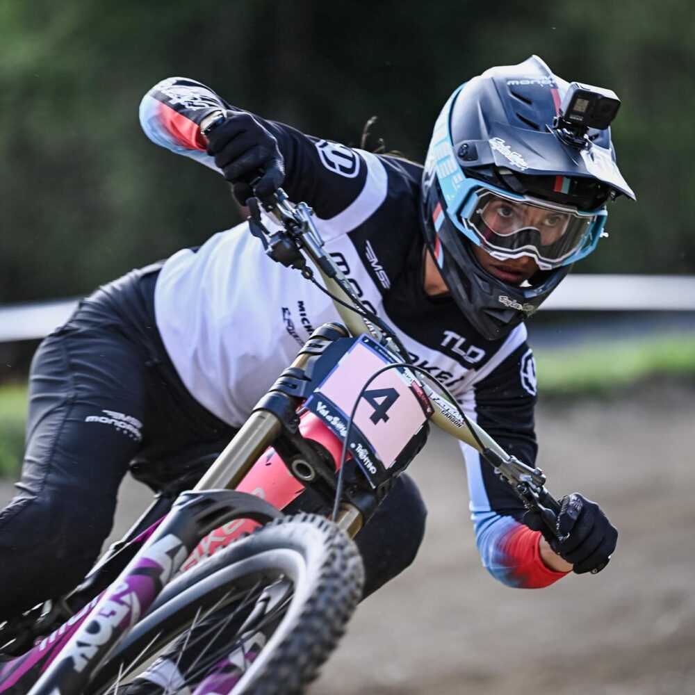 119d86ac-44dd-4925-8e4b-88ea131f138e