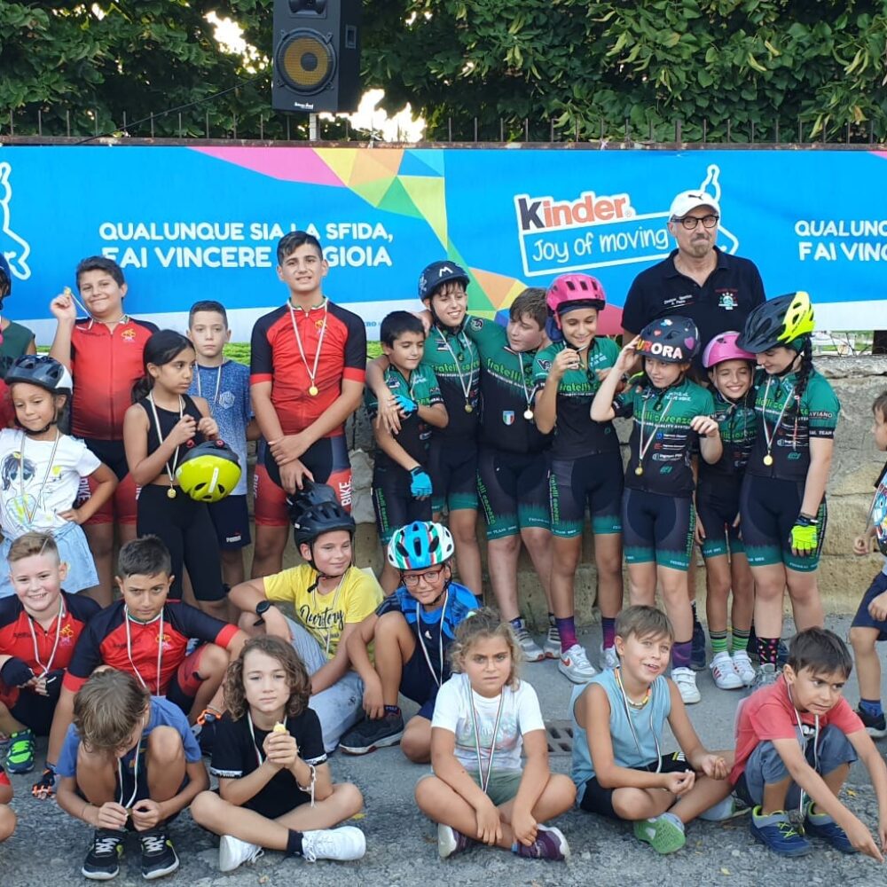 18a04b22-4433-4ba8-9854-fbc0522c817d 18a04b22-4433-4ba8-9854-fbc0522c817d