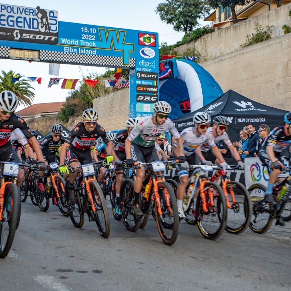 18bc7697-0347-4d51-a45d-ddf9db8c3fe0 18bc7697-0347-4d51-a45d-ddf9db8c3fe0