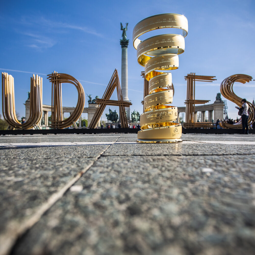 1c00704a-8de3-430f-822a-02eecf259c35