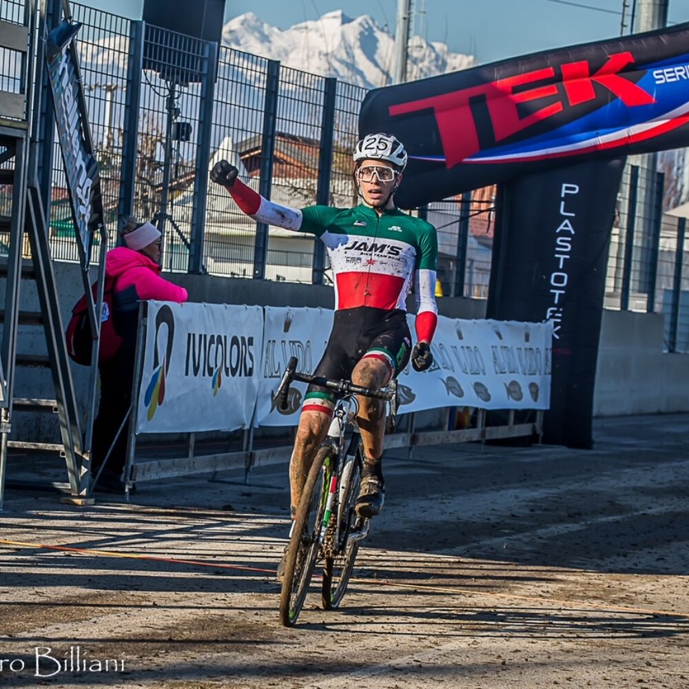 1fffa881-743f-424a-b19b-a3df215dc090