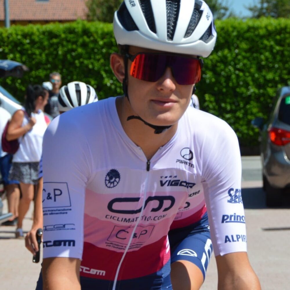 2472ac13-a345-45c7-989b-7727a0e7b87d 2472ac13-a345-45c7-989b-7727a0e7b87d