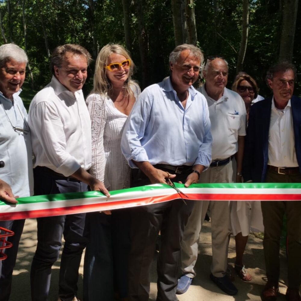 29b38649-aa8b-4db7-a7ab-c1222db5cc6d