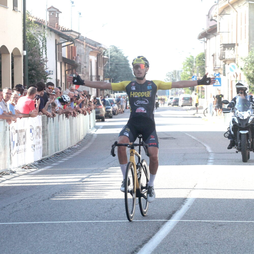 2b0d728e-e622-474a-b6cc-4dcbf7f313e0 2b0d728e-e622-474a-b6cc-4dcbf7f313e0