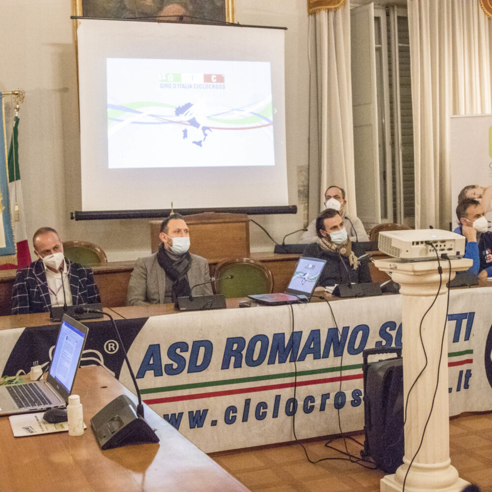 2d755d1a-000b-4bab-819b-696edf913a6e