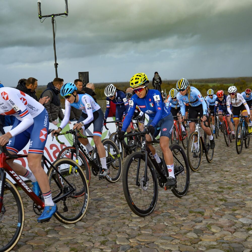 3230b43b-4cee-4d2e-bdc4-eb259858bc47