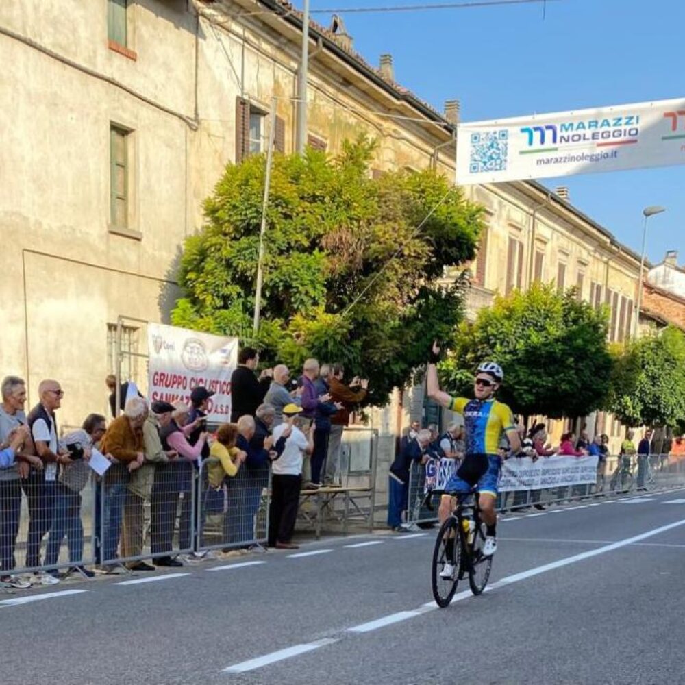 3294875b-1598-4c9b-b278-5e1d3b5f9ab0 3294875b-1598-4c9b-b278-5e1d3b5f9ab0