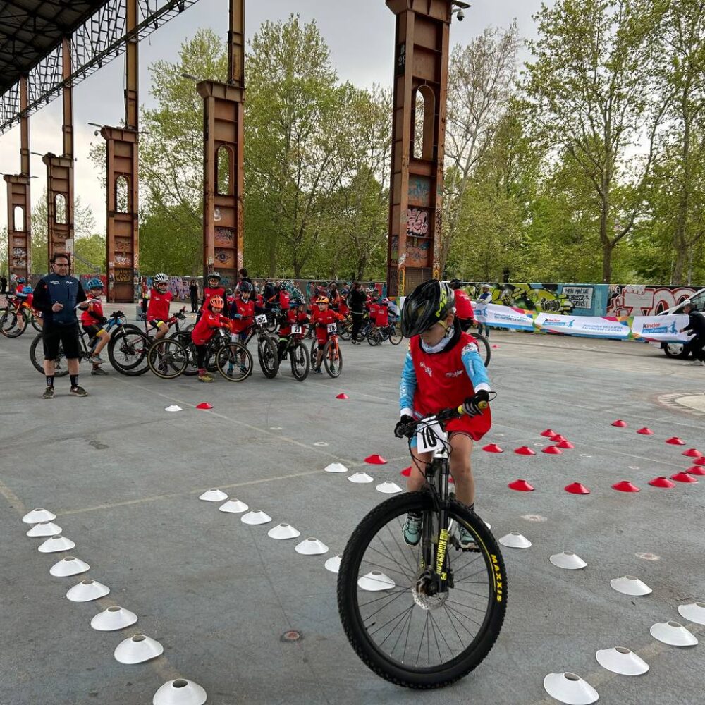 3d7f094f-18db-4eee-8f1b-68e06d0c9e3f