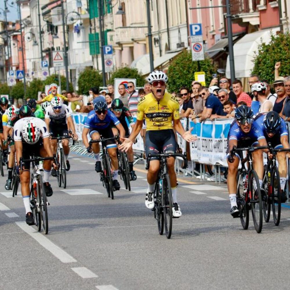 42d417e1-9a1c-47f0-a7a3-053b091fde9a