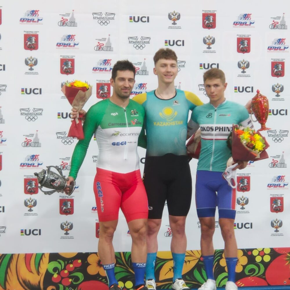 453fb27c-a673-43f6-8975-fae74296f643 453fb27c-a673-43f6-8975-fae74296f643