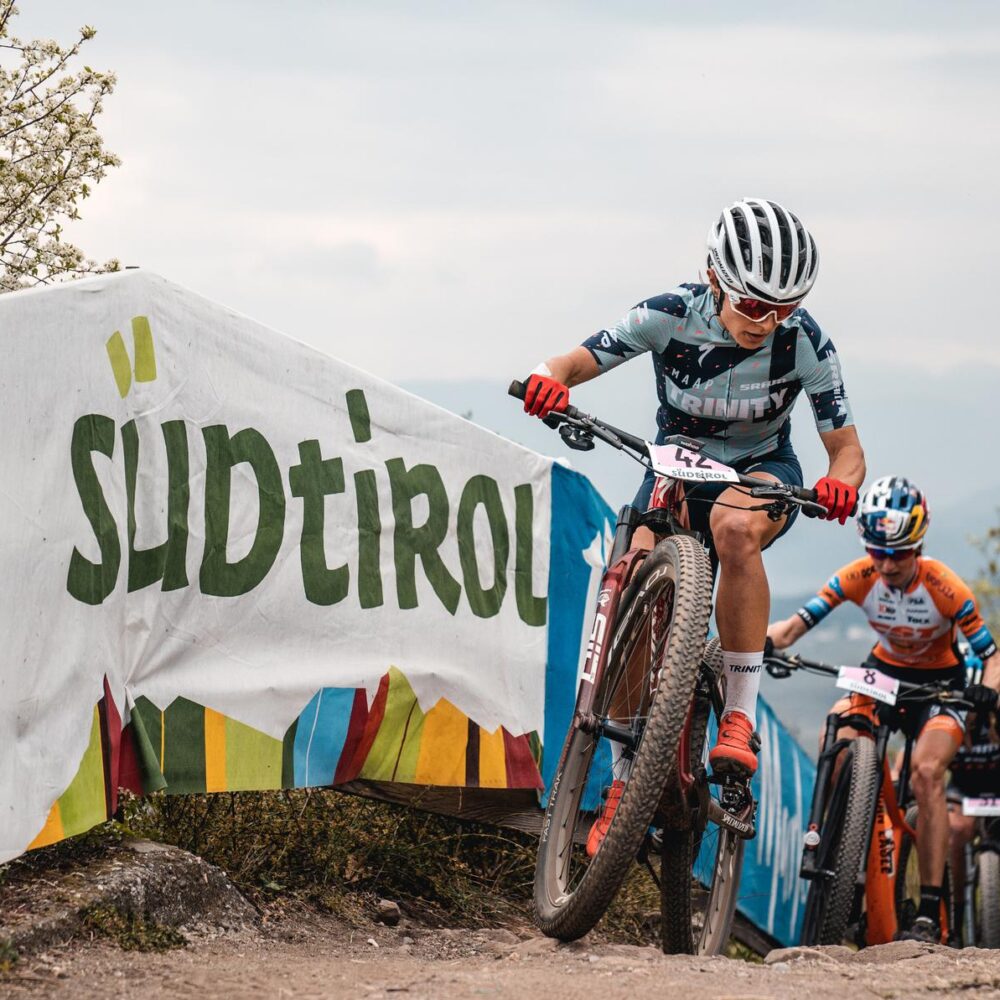 4ad80010-8da3-48f4-86ce-b6cbe7972ccb