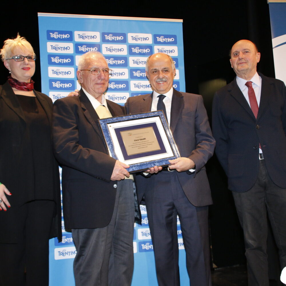 4ca657c9-40f3-4557-a5cc-391683a2a809 4ca657c9-40f3-4557-a5cc-391683a2a809