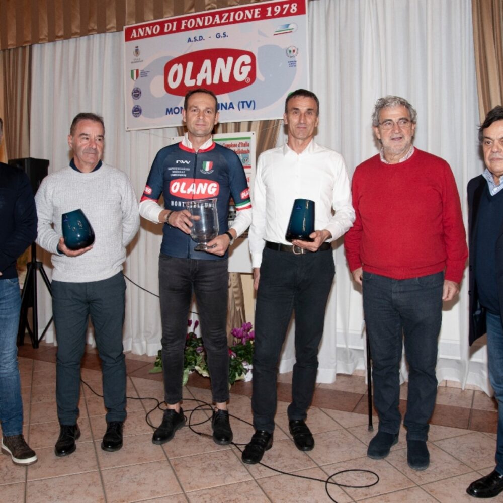 4e02a3dc-bc57-4a5a-a5b5-482afb97f7e3 4e02a3dc-bc57-4a5a-a5b5-482afb97f7e3