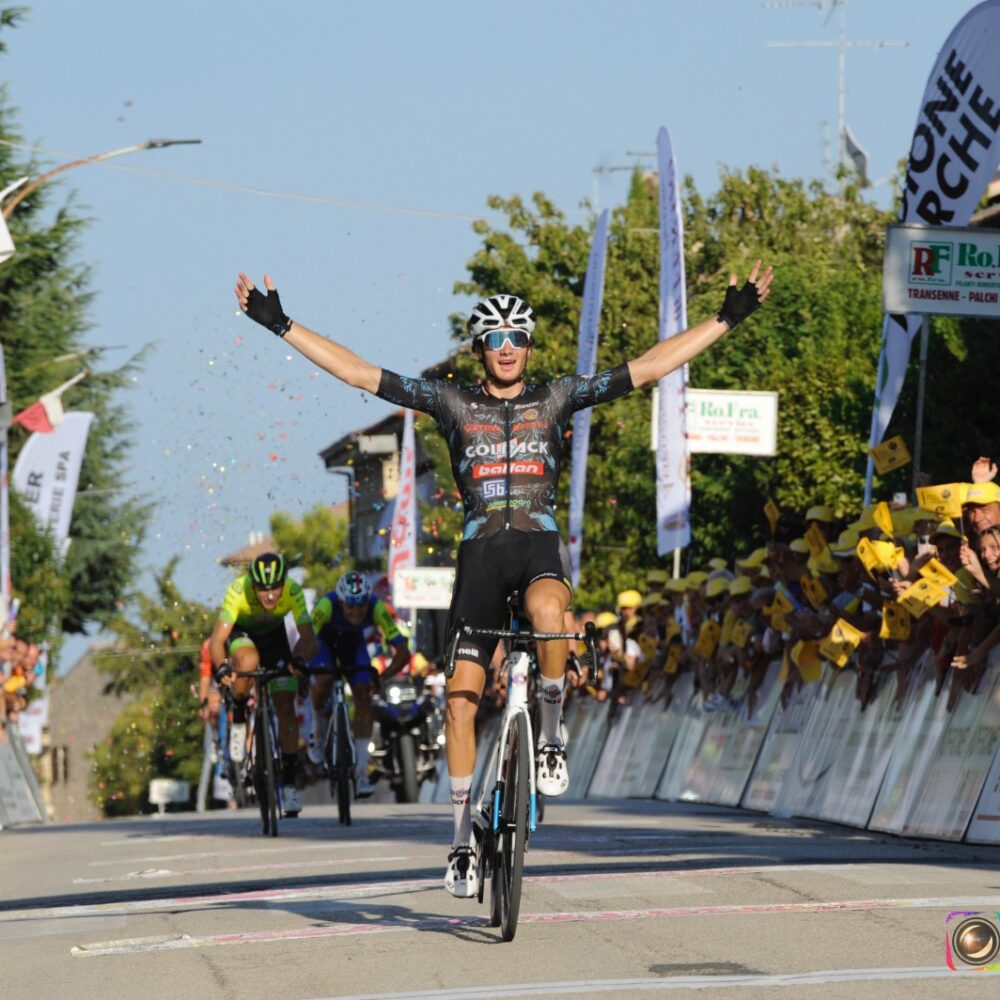 5e3682b8-e923-4d49-b07d-c917c15de2be 5e3682b8-e923-4d49-b07d-c917c15de2be