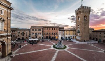 Giro delle Marche in Rosa: le squadre al via da Recanati
