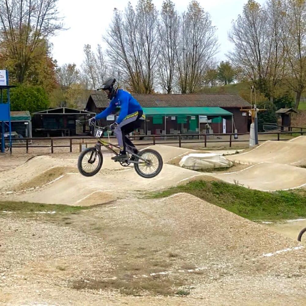 6da7bb97-61b1-4fef-908d-fd97c8bc5e3b