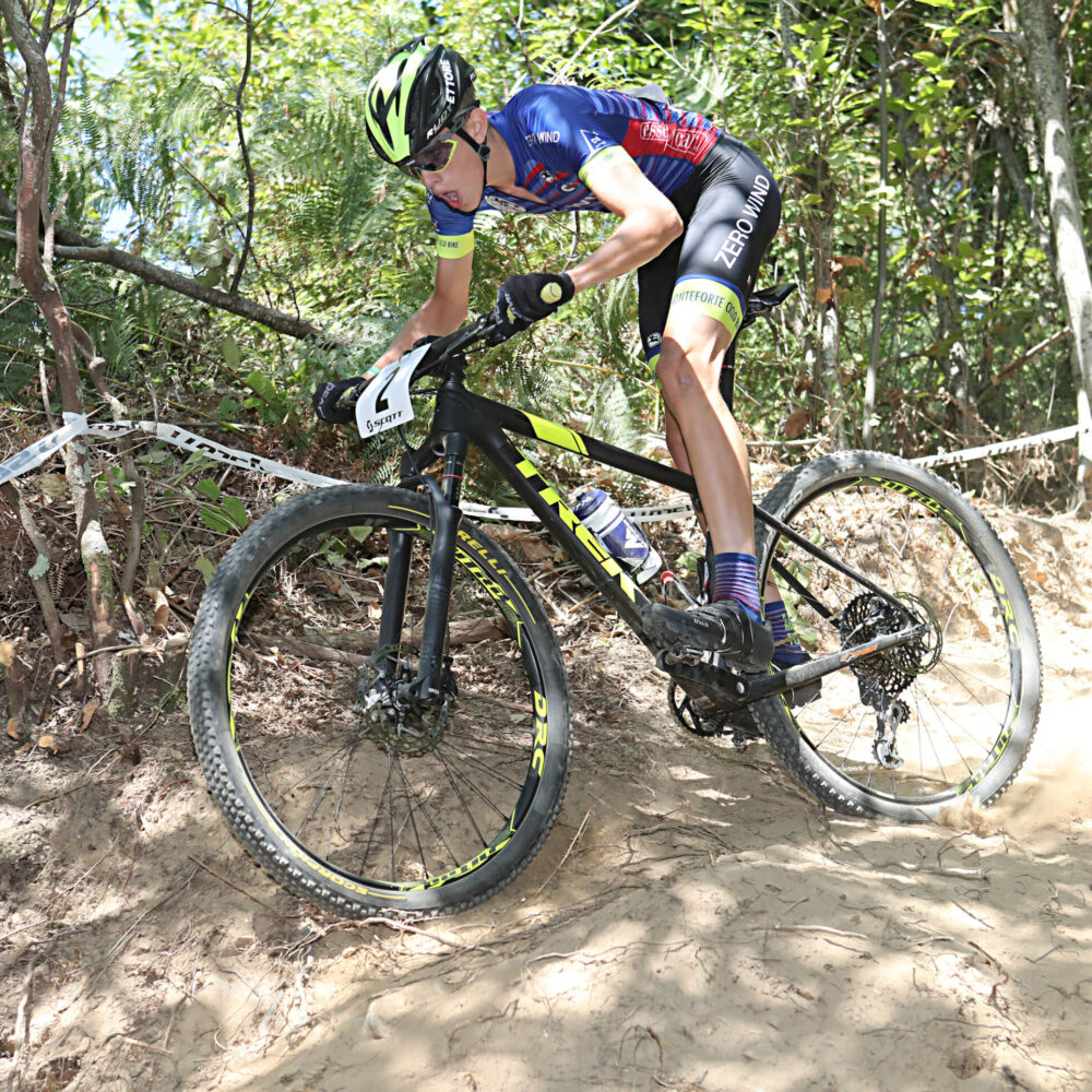 72f34b6f-be25-49bd-a7dc-adb75f8e71c1