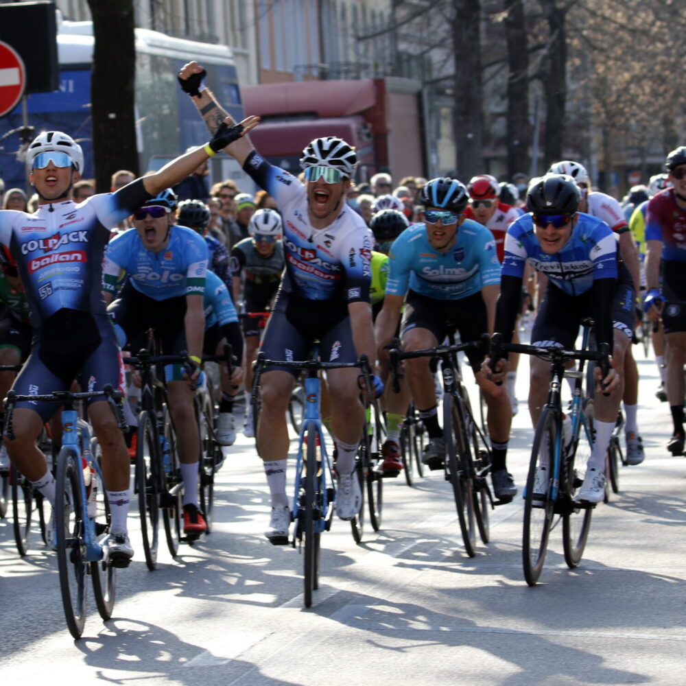 75ee452e-79a9-4f0f-b42f-df4087a10a39