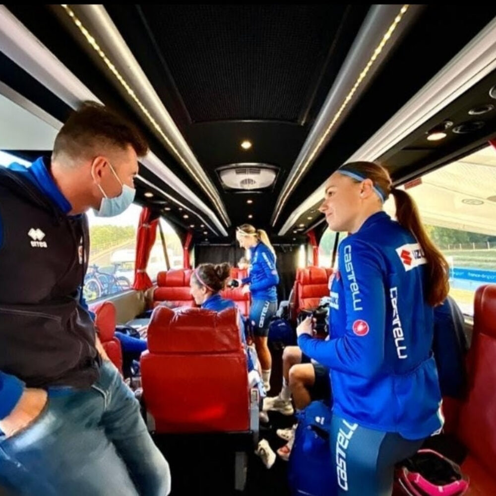 83c219a0-8250-4e14-8a12-2af66e1deb8a 83c219a0-8250-4e14-8a12-2af66e1deb8a