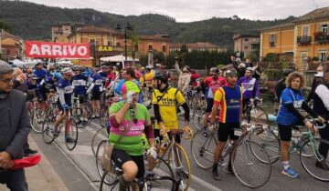 “Dalle cascate al lago” pedalando in bici d’epoca