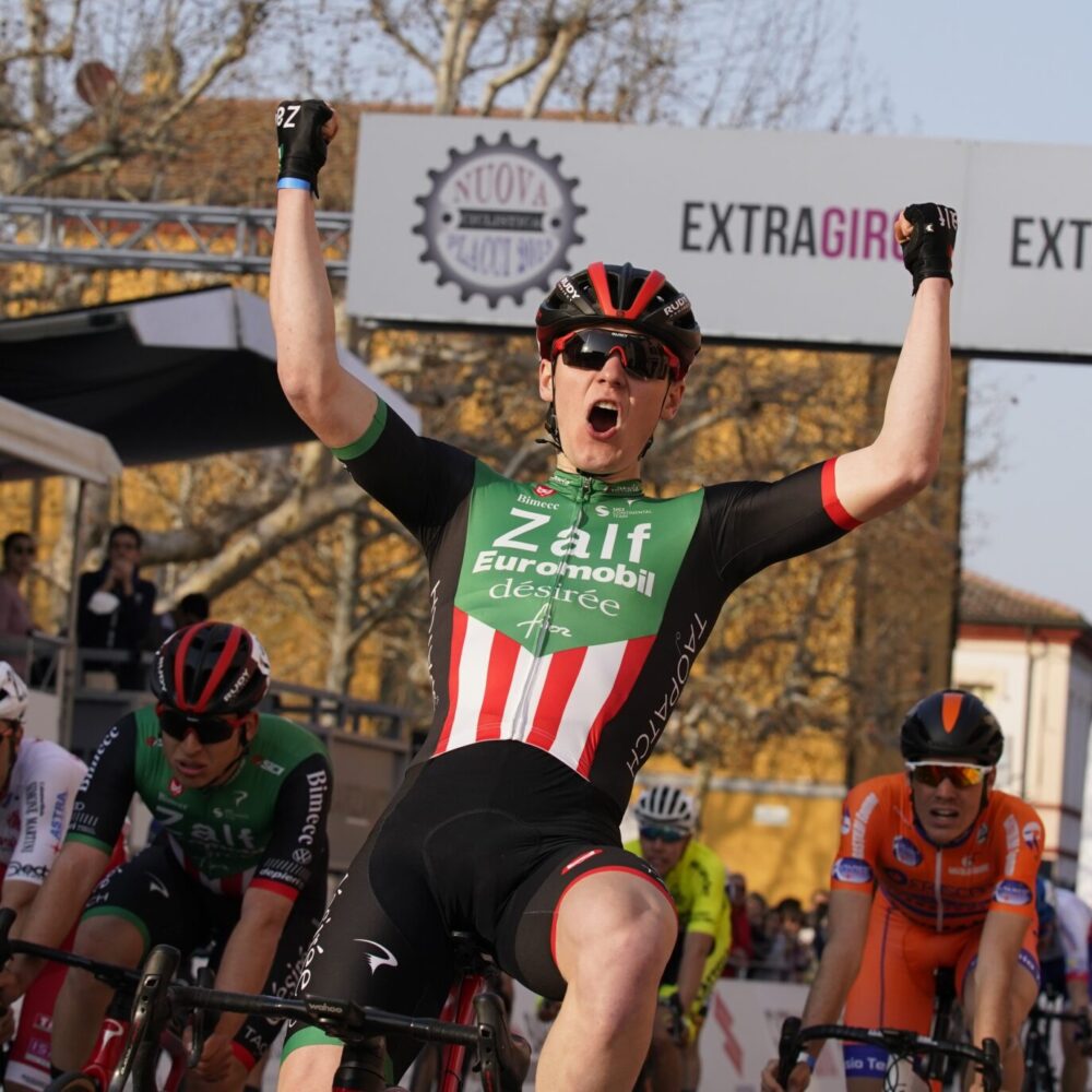 8530715e-b13d-453b-b660-a624253b7204