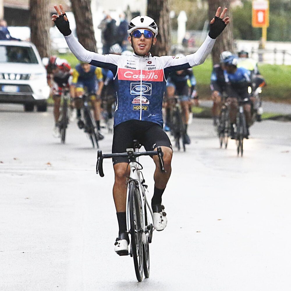 858b2104-b688-479d-a4e0-8ab44fc8123c