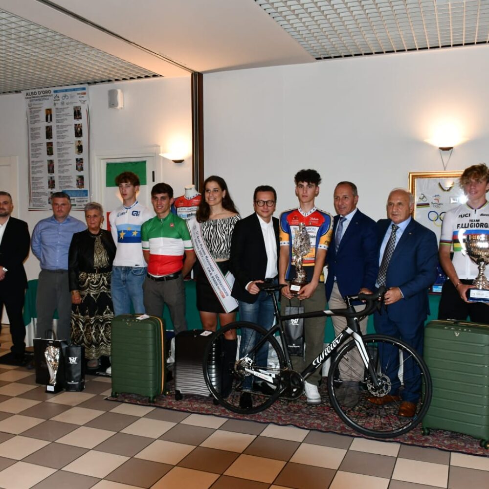 8a4e26e5-9731-40d2-a1c3-37adbc73033e