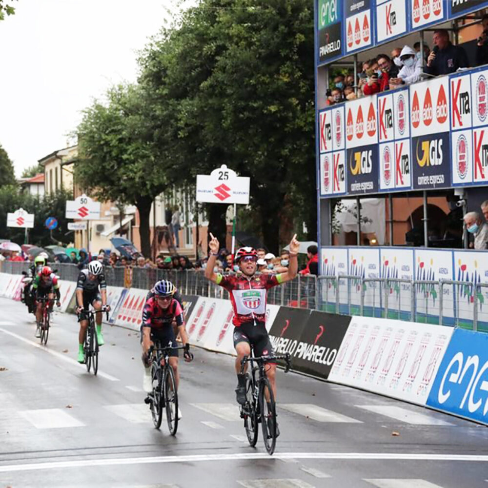 a2404279-a457-4595-94af-9fe075dbfdff