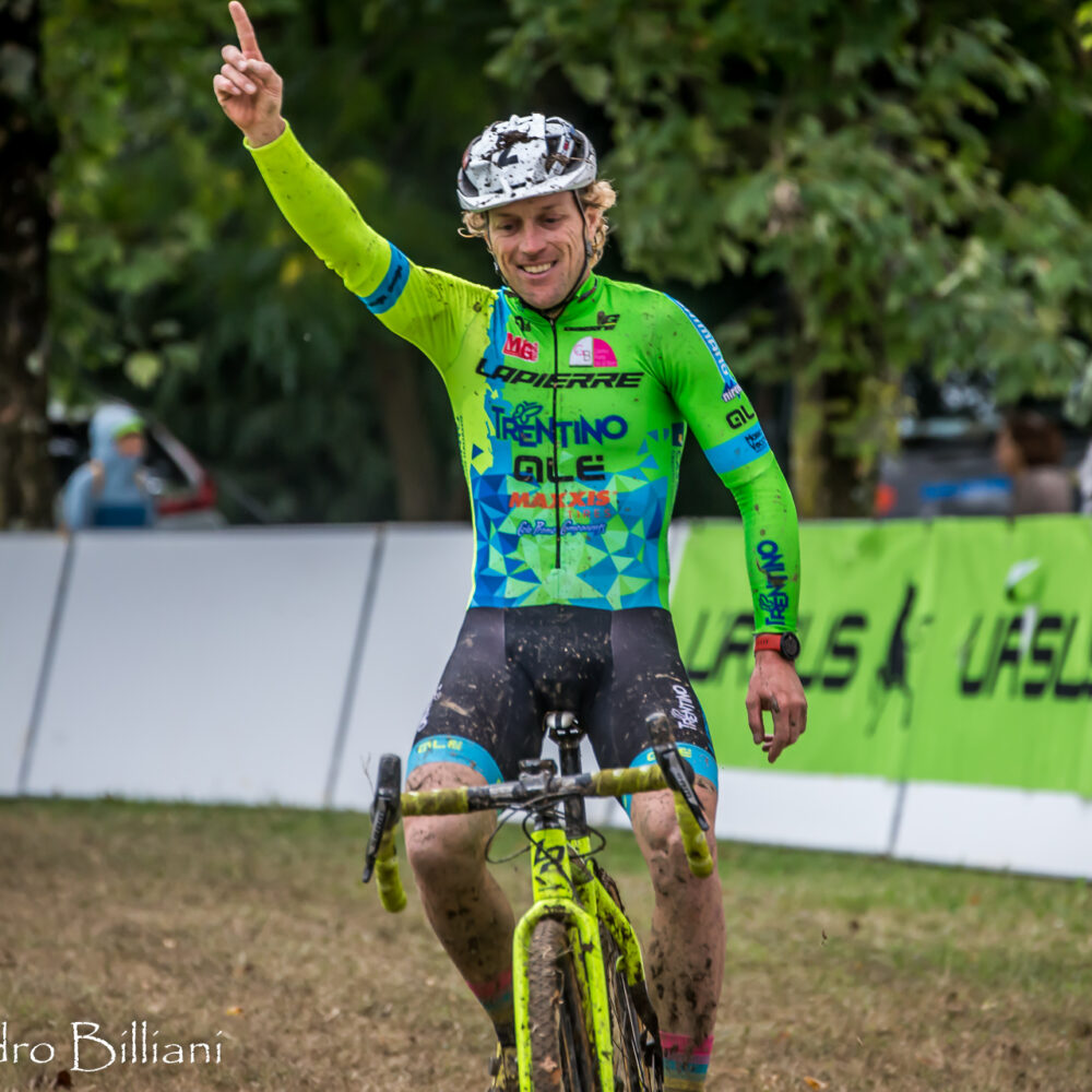 b012895c-d48f-4e67-bf68-7de06c5632a9