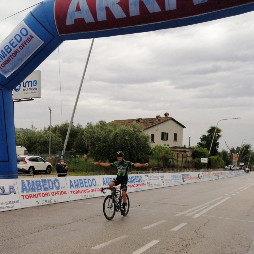 b10d1cc1-125a-4158-a0d1-5617852aad21