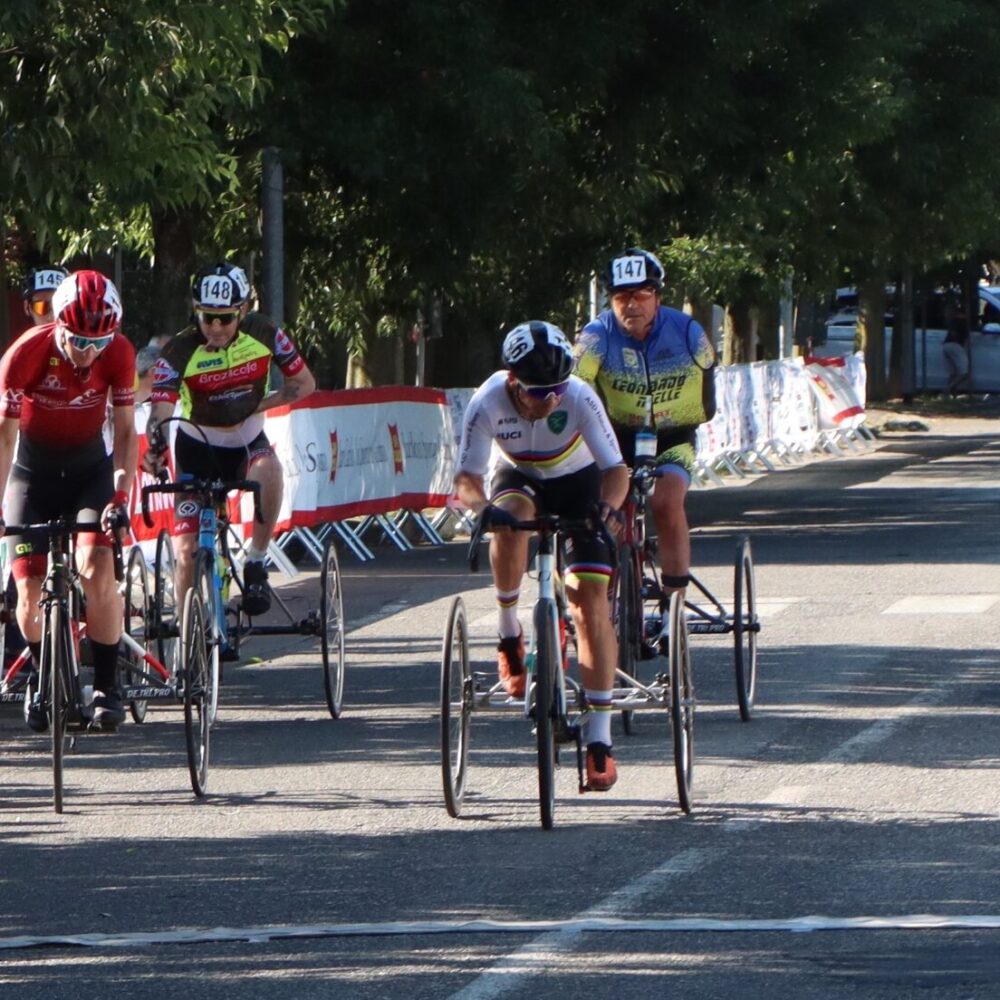 b1d44a0b-29bf-490f-97d8-f758ea8e4c82