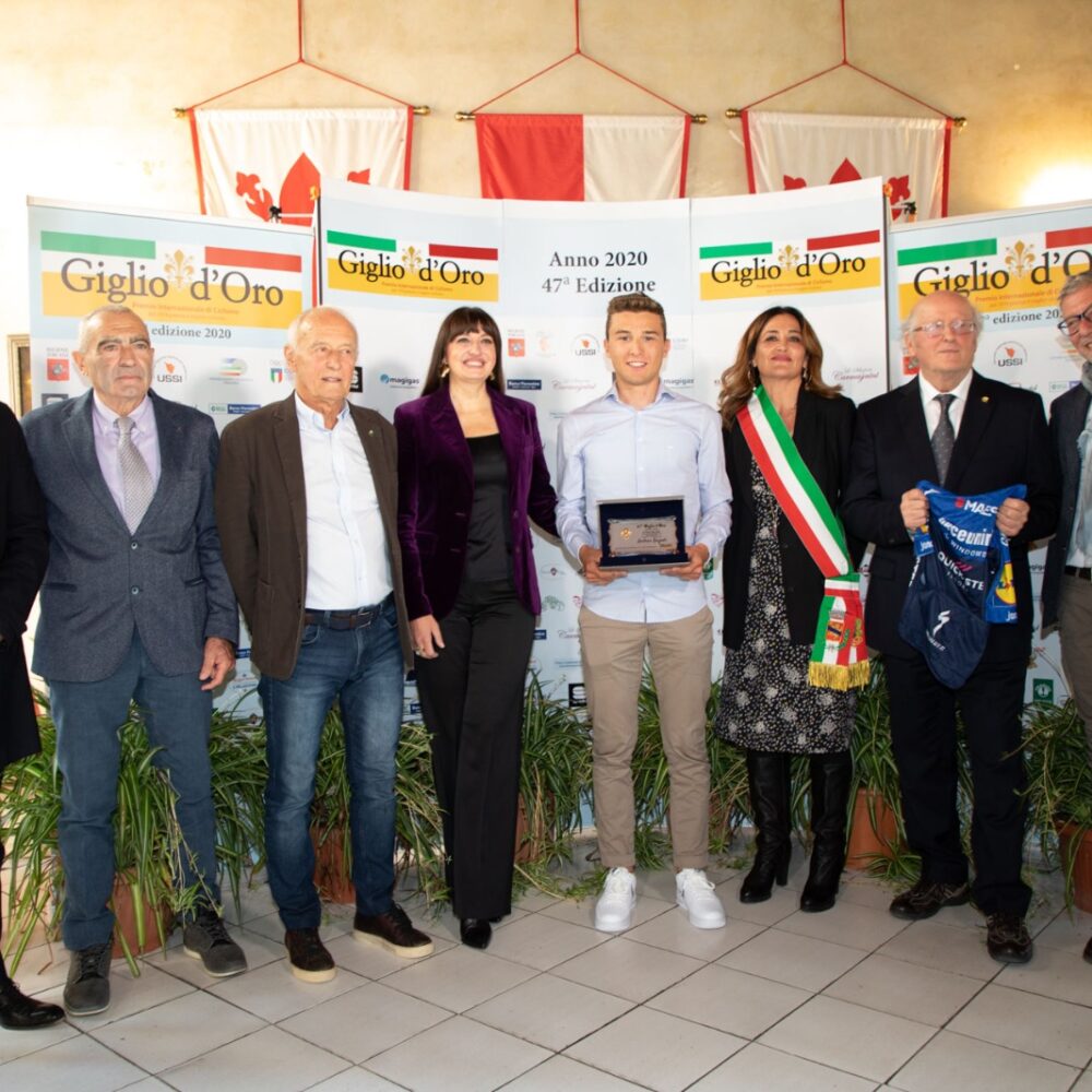 b71582b7-9d8e-4f89-b2d6-9127719afb19 b71582b7-9d8e-4f89-b2d6-9127719afb19