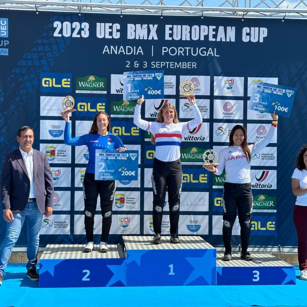 bd4114d9-f5b0-4bf1-8c10-455ab66d0898 bd4114d9-f5b0-4bf1-8c10-455ab66d0898