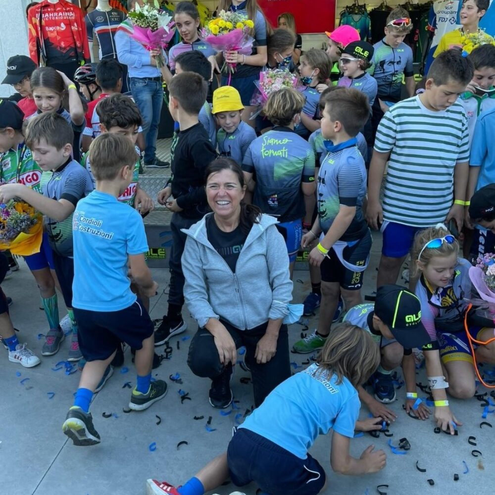 bfb6810e-b142-4526-a511-cc6450ec8c40 bfb6810e-b142-4526-a511-cc6450ec8c40