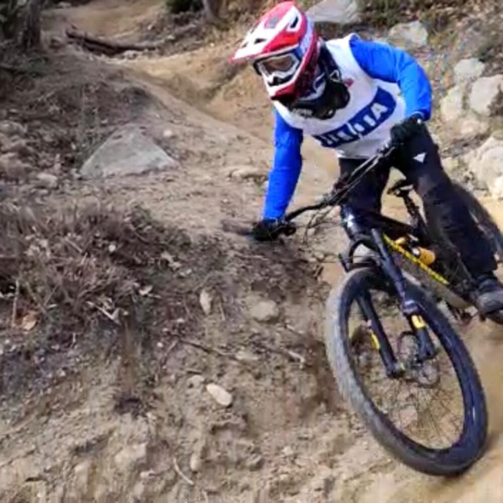 c9275ab6-2880-4167-b94d-58f721f54963