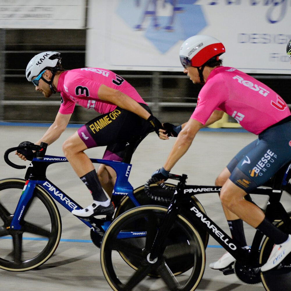 cfefbd8d-4f6f-4857-baef-17b9ae8cd1fb cfefbd8d-4f6f-4857-baef-17b9ae8cd1fb