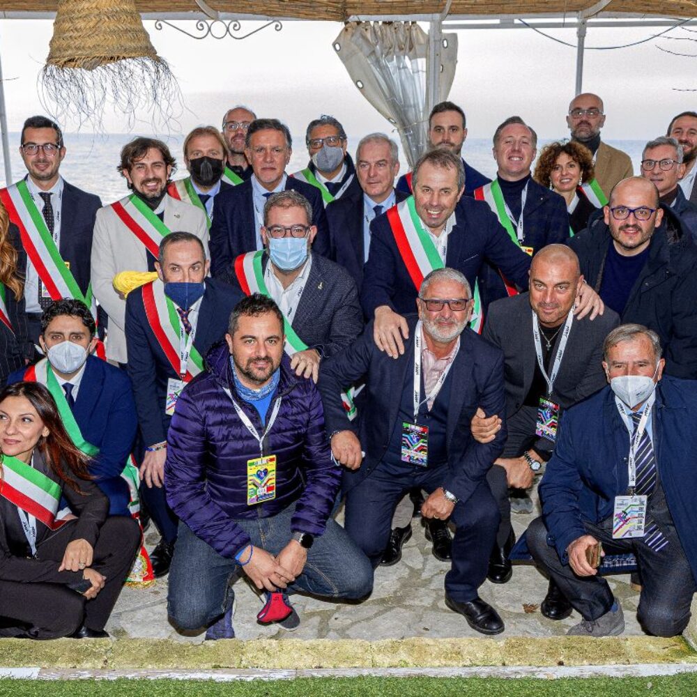 e07f3e26-bac9-4ef6-b1a3-30db5da48e2f e07f3e26-bac9-4ef6-b1a3-30db5da48e2f