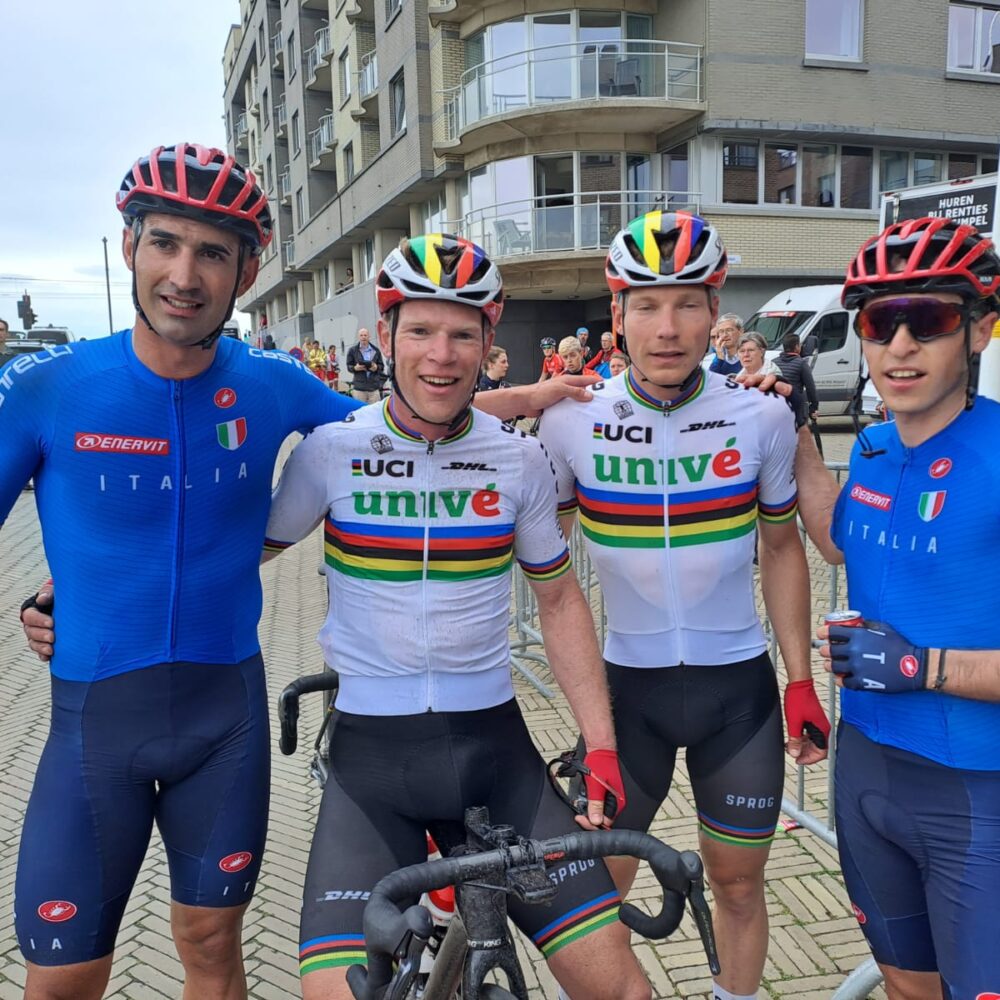 e0b75dba-4728-4dbc-b7fd-bc9e956a4e85