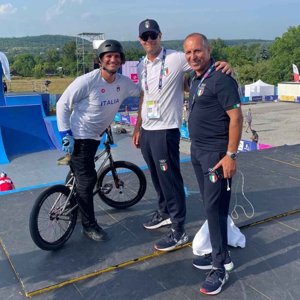 e3eca7f5-918d-4d86-aaf6-f15492c5ec97 e3eca7f5-918d-4d86-aaf6-f15492c5ec97