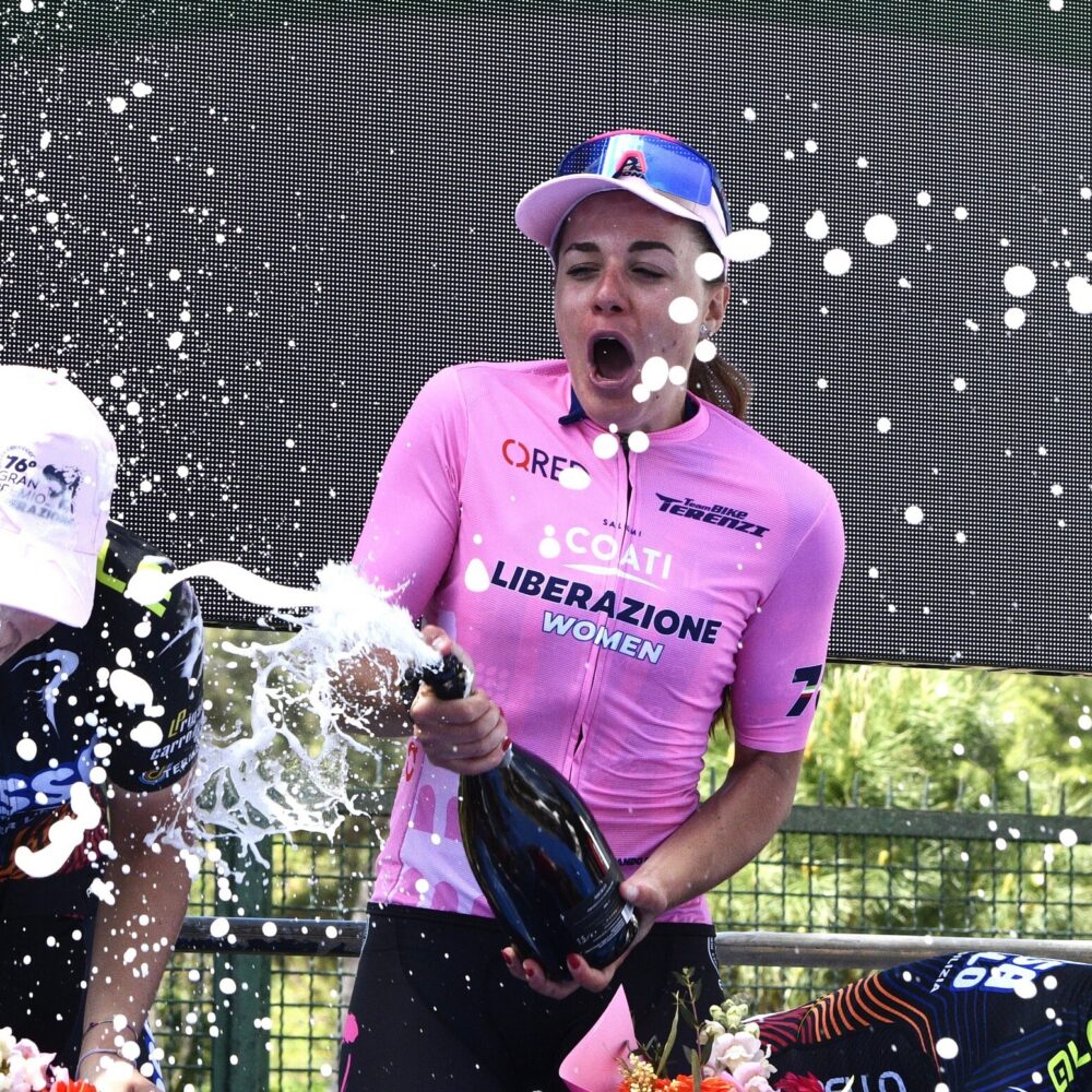 e7abb7c8-b16d-4927-b8c1-049074191ae7 e7abb7c8-b16d-4927-b8c1-049074191ae7