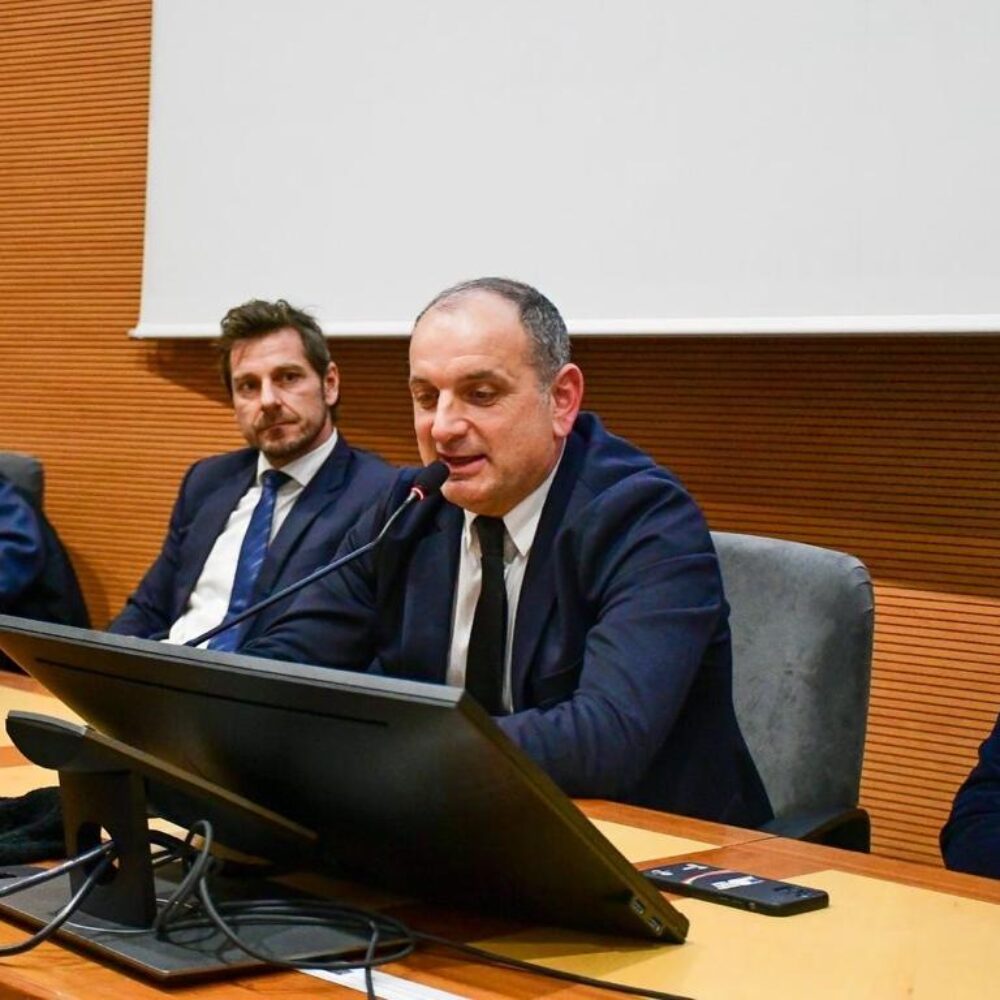 eb43524f-cbb8-465a-a354-4c43bb11fbb0 eb43524f-cbb8-465a-a354-4c43bb11fbb0