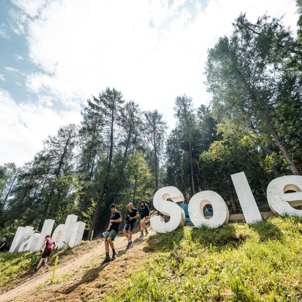 ebd60e7b-bef0-4cfe-b51c-c77f84b99910