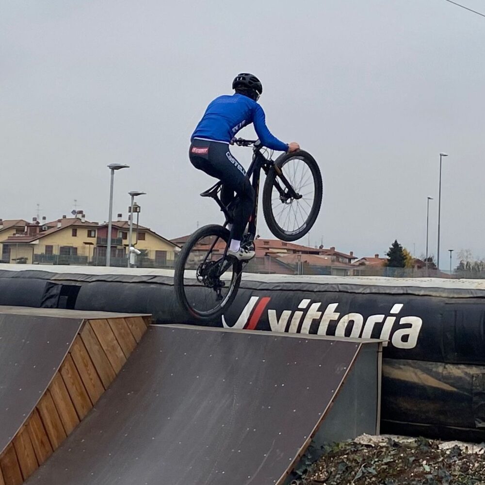 ebdef1ff-a276-492a-b81e-0f11ff715e7f ebdef1ff-a276-492a-b81e-0f11ff715e7f