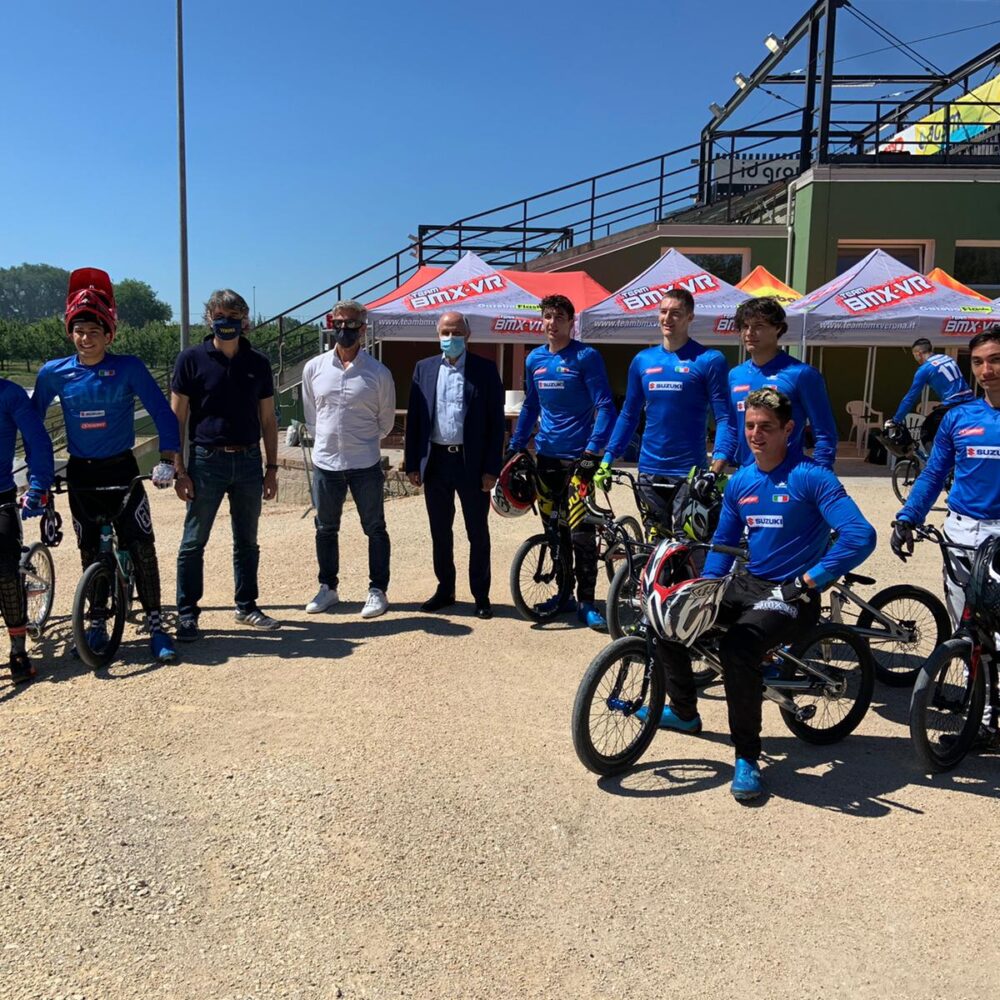 f40c4f44-ab70-4c25-977f-6f27098a3a65 f40c4f44-ab70-4c25-977f-6f27098a3a65