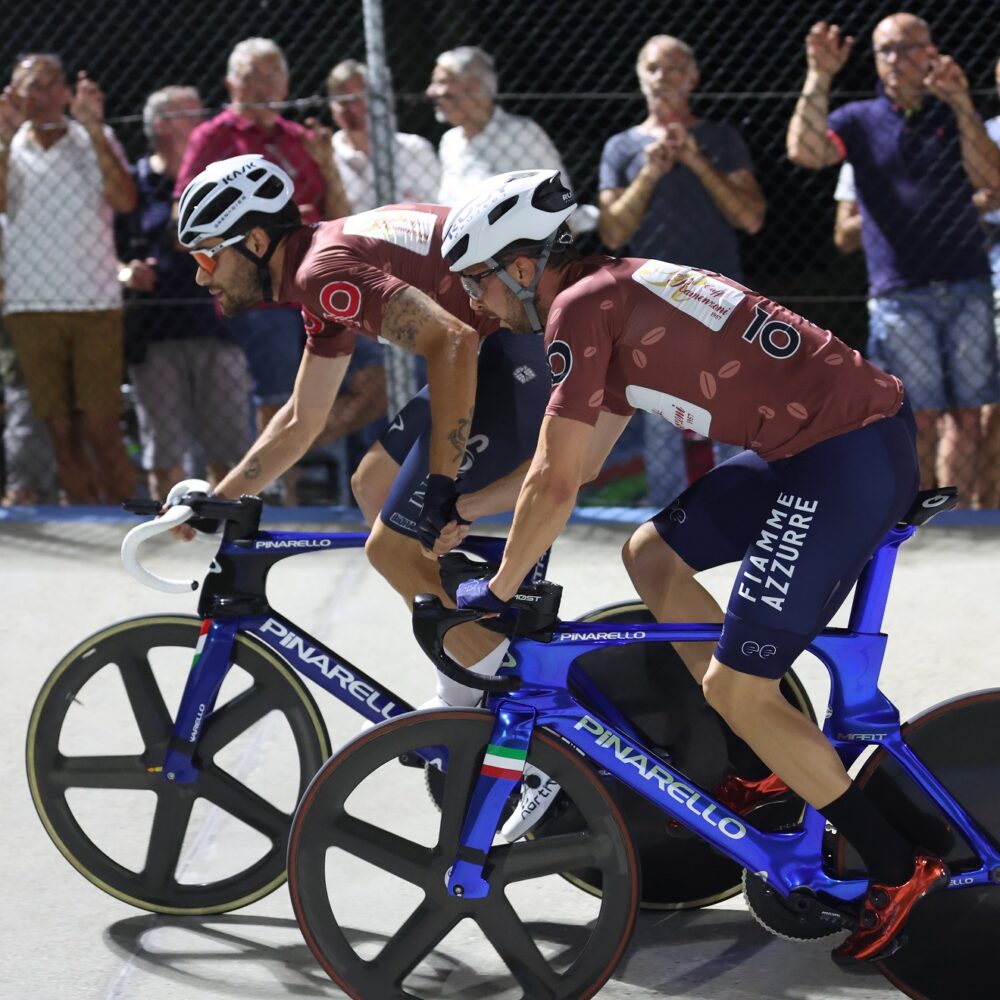 f8dbbe11-353c-4ceb-a24e-ad9ed08e1cc2