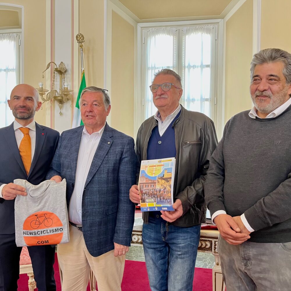 fb31d05a-d380-4bbd-963e-4996fc3bb8f0 fb31d05a-d380-4bbd-963e-4996fc3bb8f0