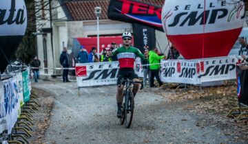 Filippo Fontana vince a Vittorio Veneto con dedica a Renato Longo
