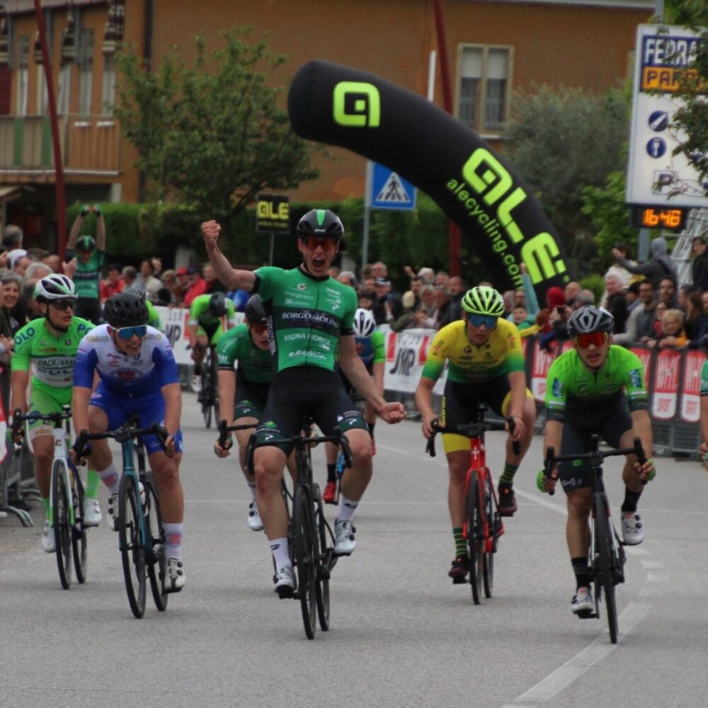 fd725990-e68a-4329-9084-931e688bb67d fd725990-e68a-4329-9084-931e688bb67d